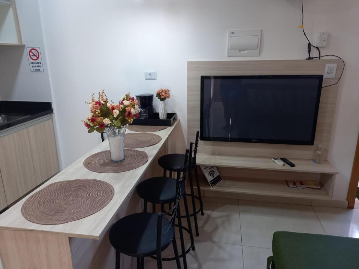 Flat Com área De Churrasqueira Privada E Novo * Olímpia