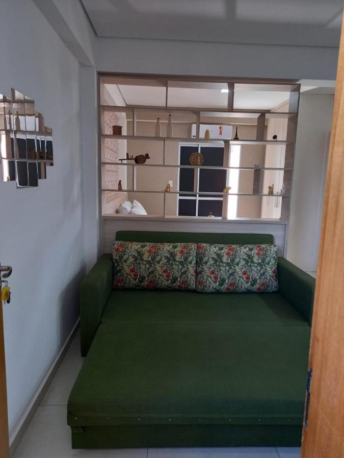Flat Com área De Churrasqueira Privada E Novo * Olímpia